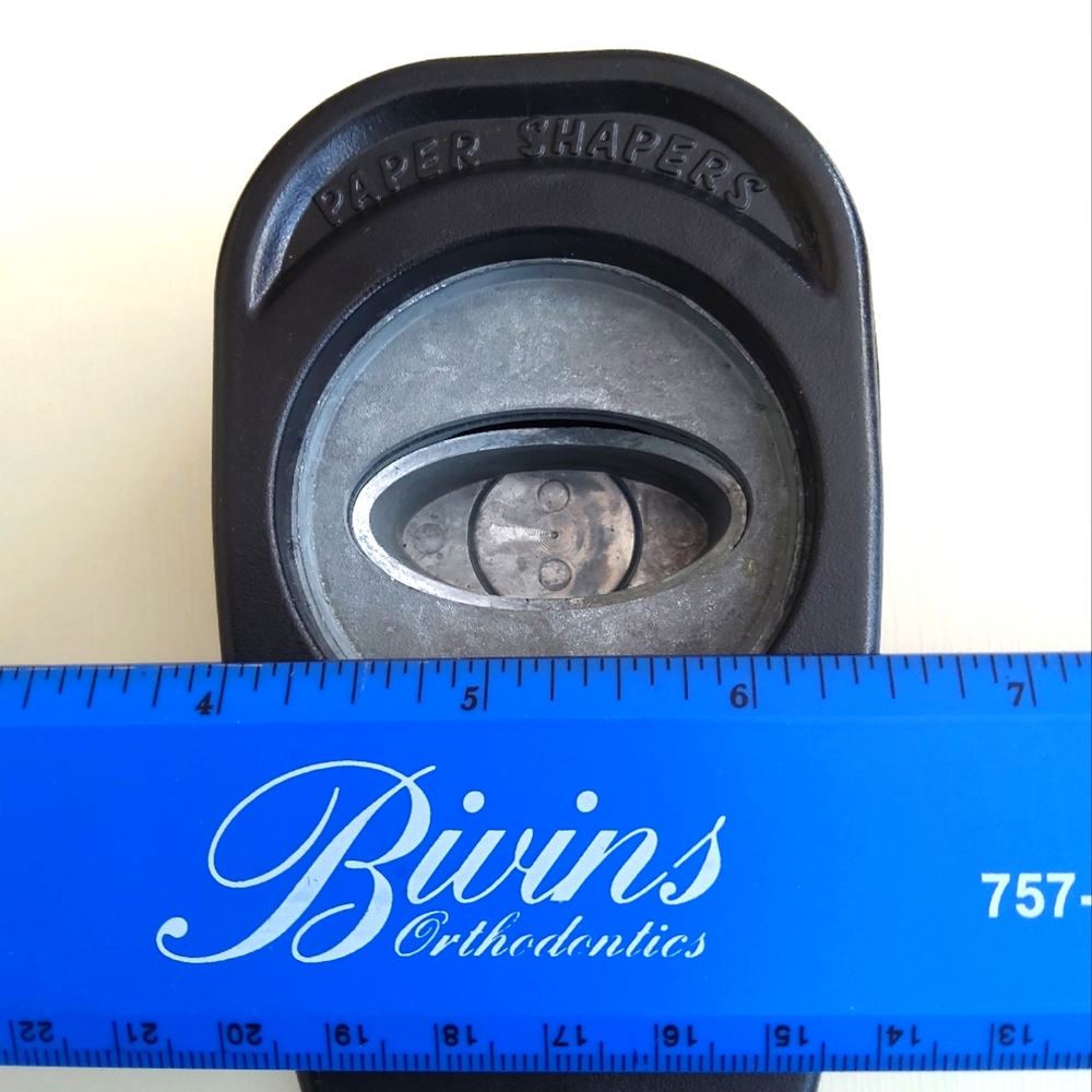 STAMPIN UP OVAL PUNCH - Picture 5 of 7